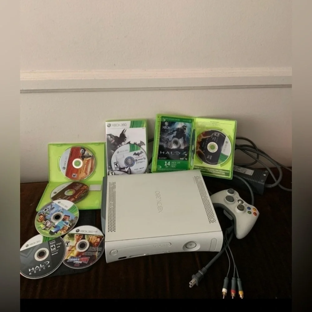 Xbox 360 Console with Controller and Games - White